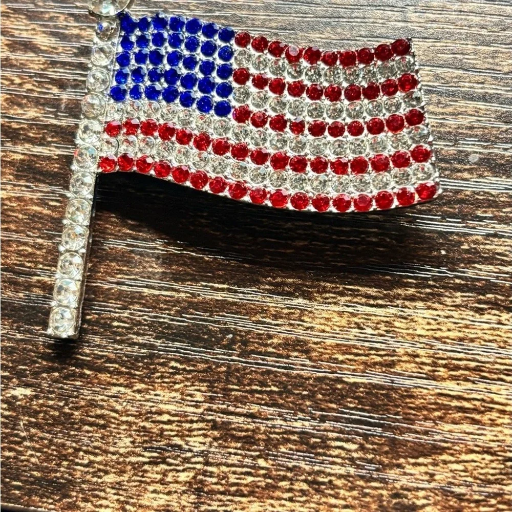 Patriotic American Flag Rhinestone Brooch Silver Tone USA Pin Red White Blue
